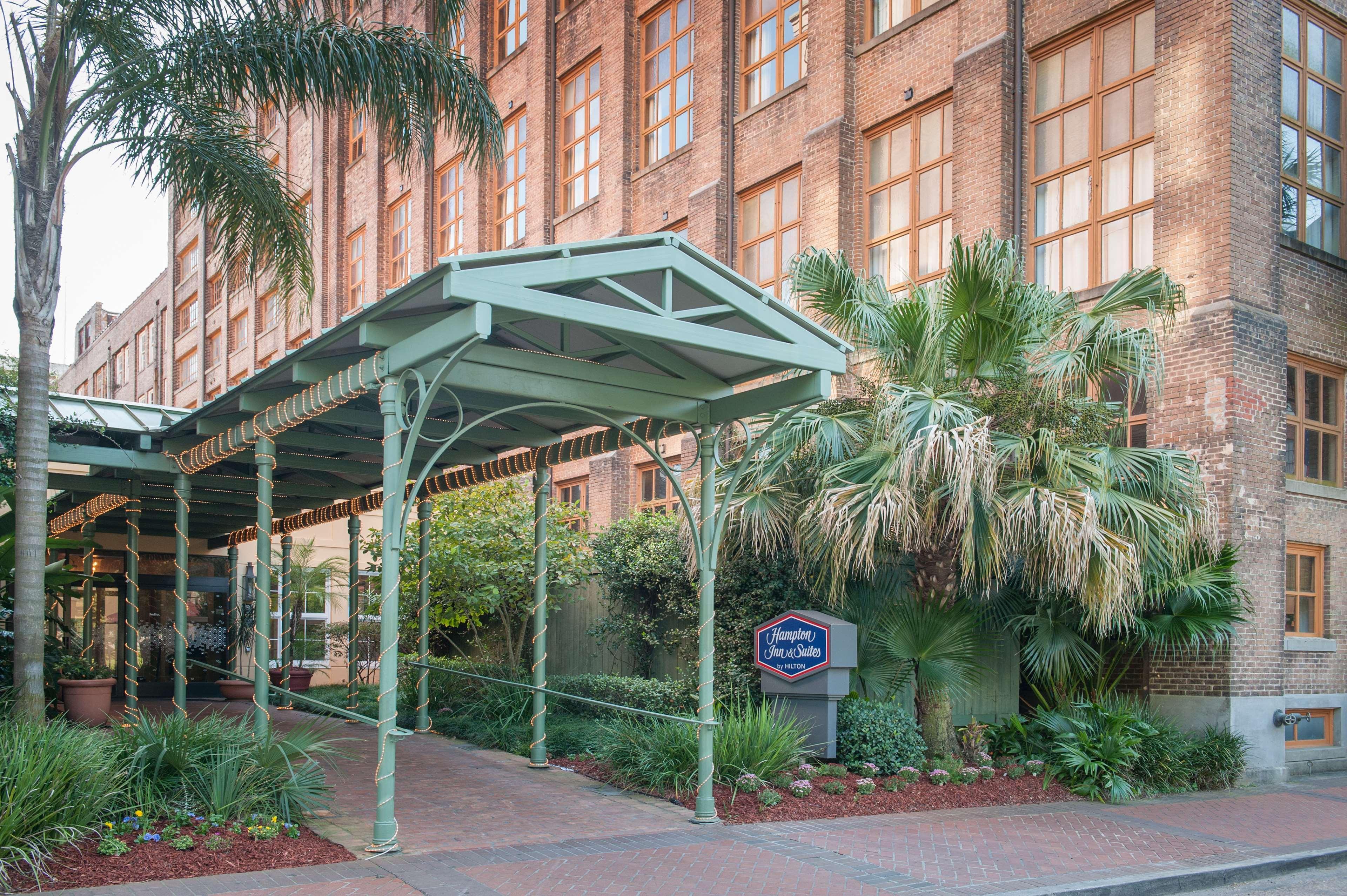 Hampton Inn And Suites New Orleans Convention Center Exterior foto